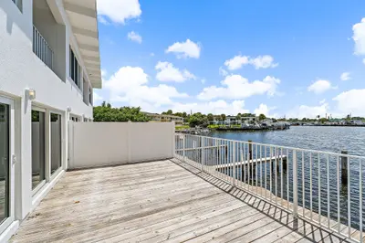 624 Southwind Circle 3, North Palm Beach – Apartment for rent