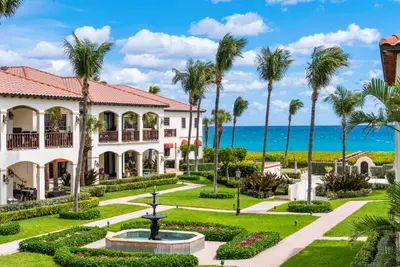 5833 N OCEAN Boulevard D2, Ocean Ridge – Condominium for sale