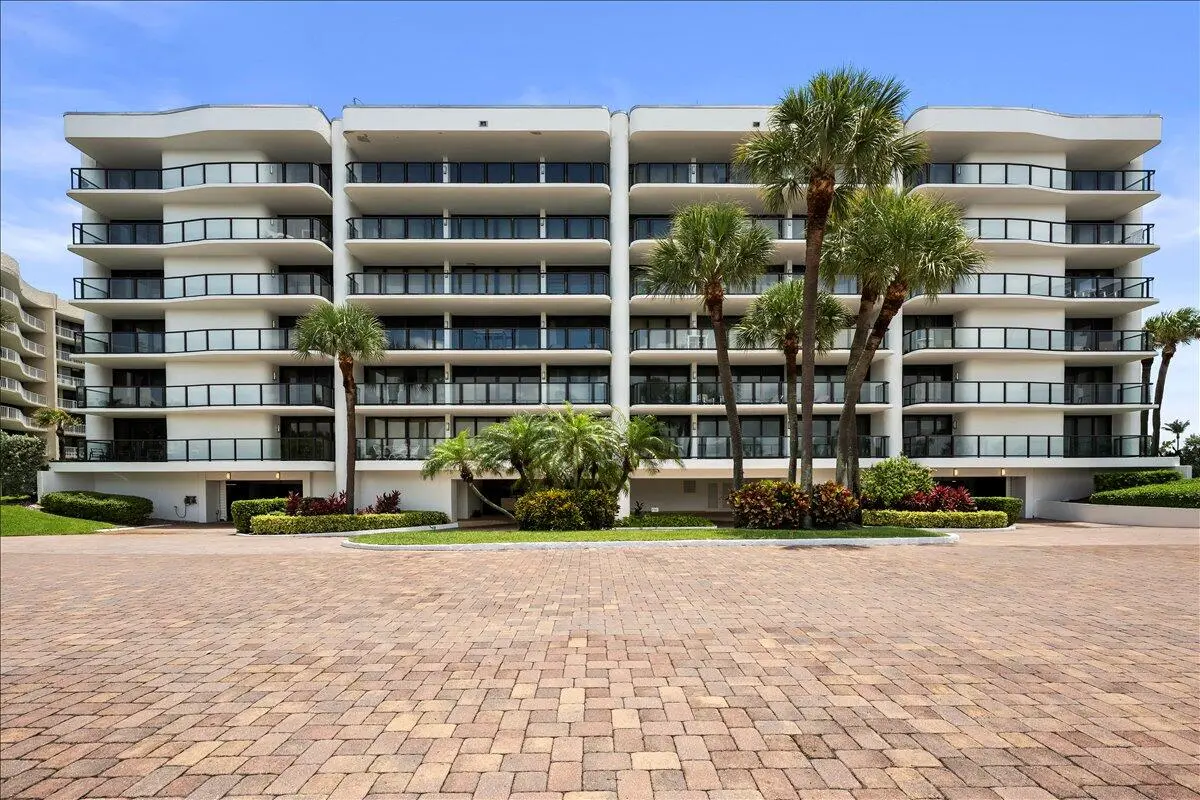 03-LUX_0597a at 3440 S Ocean Boulevard 605 N, Palm Beach