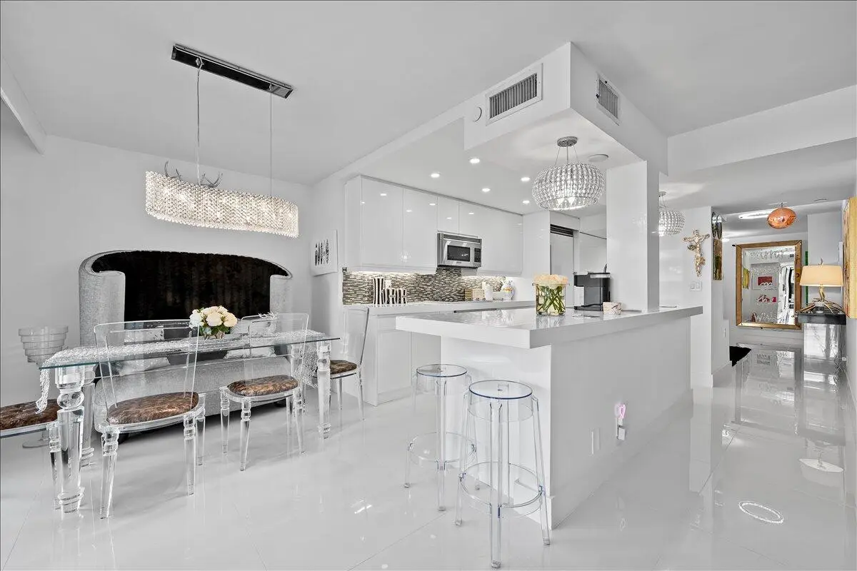 05-LUX_0720 at 3440 S Ocean Boulevard 605 N, Palm Beach
