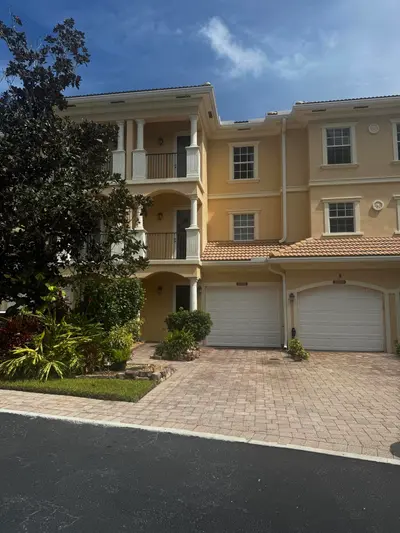 12743 SE OLD CYPRESS Drive 7-904, Hobe Sound – Townhouse for sale