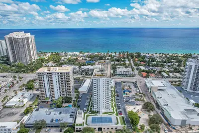 3015 N Ocean Boulevard 17B, Fort Lauderdale – Condominium for sale