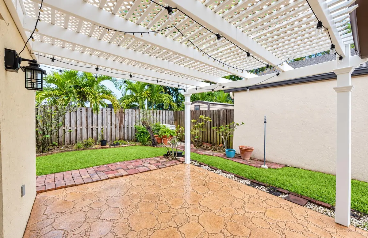 13BF30D4-B5FC-4994-96D6-646226A55B8E at 5611 SW 97TH Terrace, Cooper City