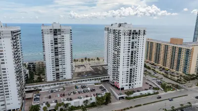 2401 S Ocean Drive 305, Hollywood – Condominium for sale