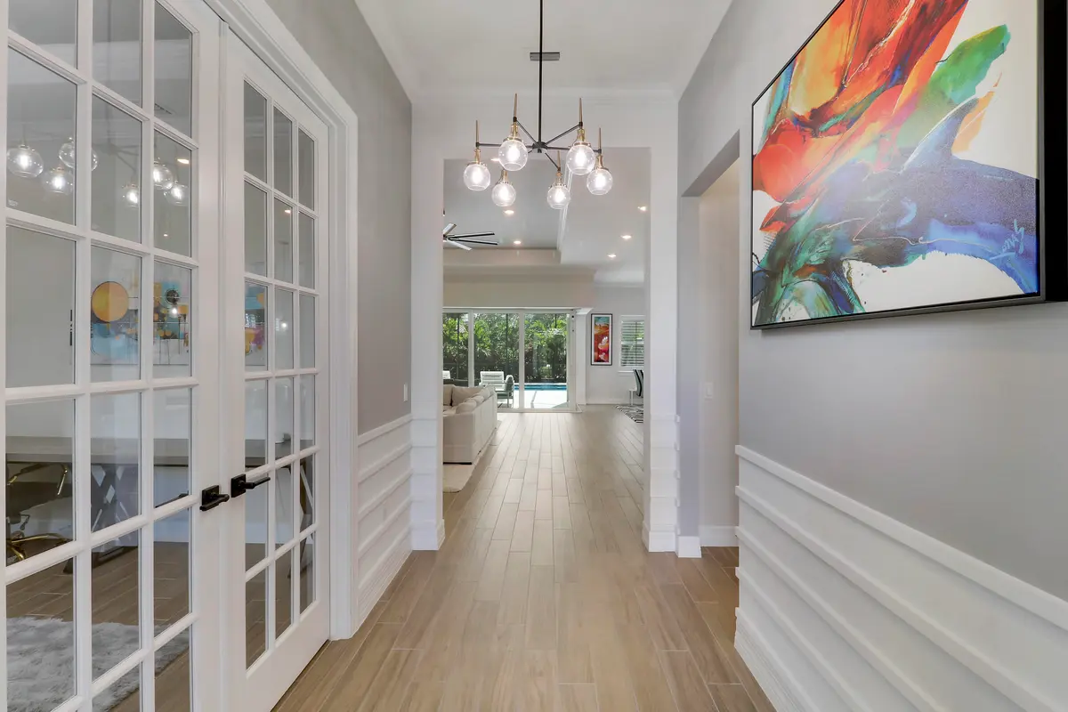 Foyer at 10909 STELLAR Circle, Palm Beach Gardens
