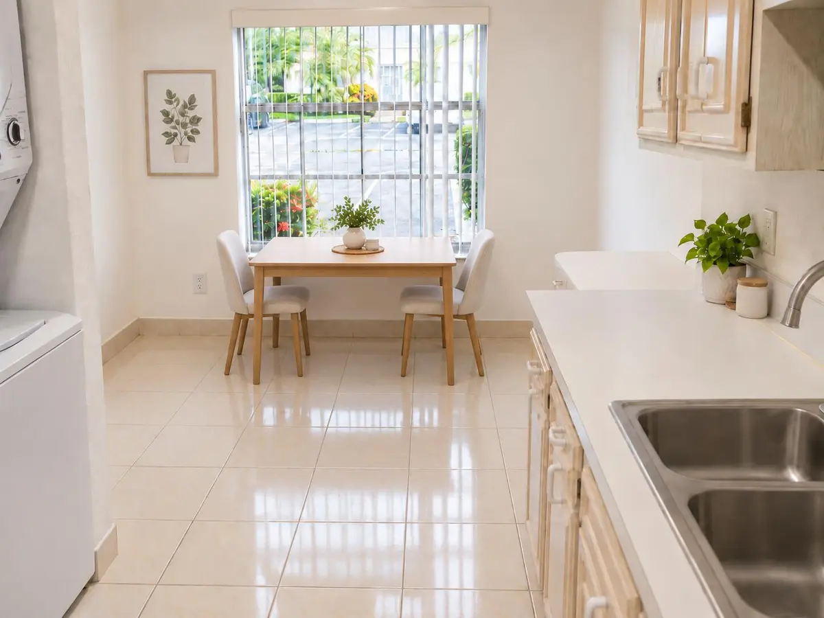 Virtually staged at 13638 VIA FLORA D, Delray Beach