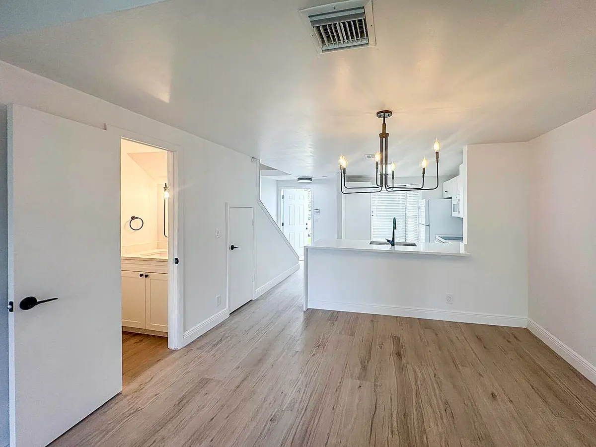 ground-dining at 153 SW 3RD Street, Pompano Beach