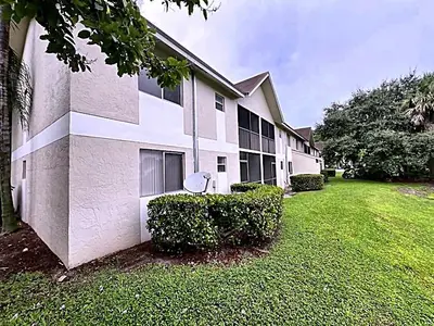 719 GARDENS Drive 206, Pompano Beach – Condominium for sale
