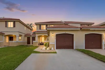 16416 SW 73rd Terrace 44, Miami – Townhouse for sale