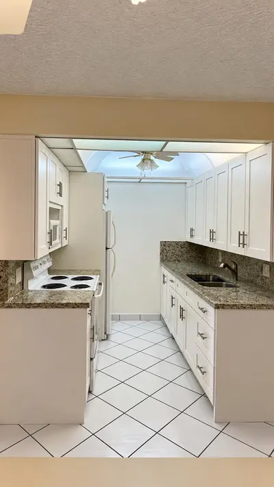2154 CAMBRIDGE G, Deerfield Beach – Condominium for rent