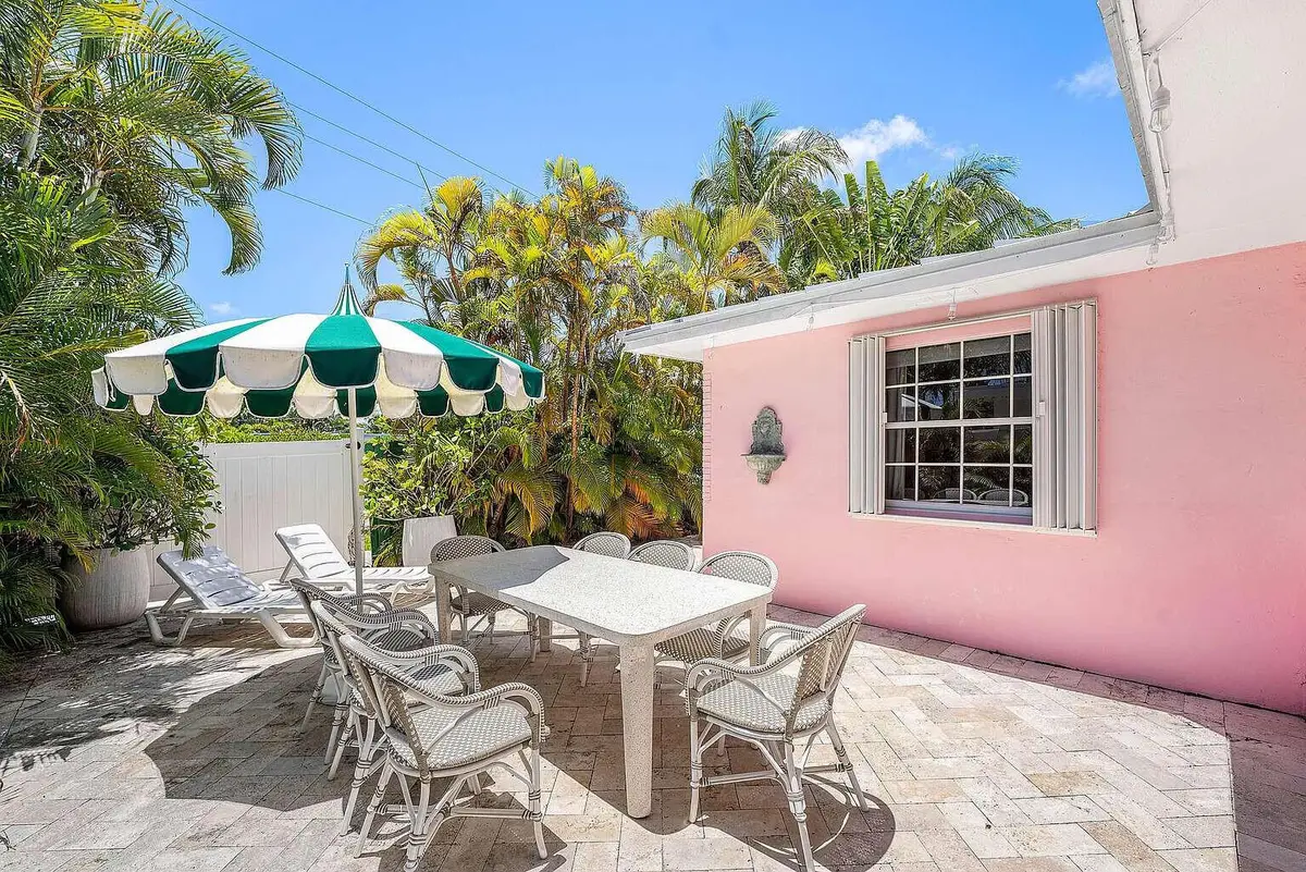008_Weiss.8 at 247 SE 3RD Avenue, Delray Beach