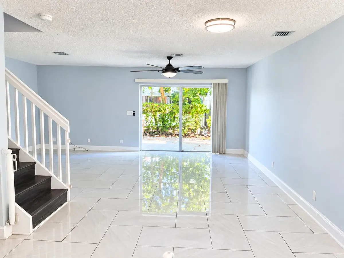 4747 SW 14TH Street, Deerfield Beach, FL – photo 3