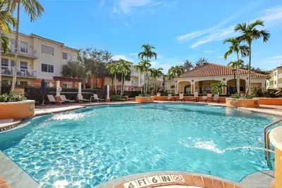 9873 Baywinds Drive 5302, West Palm Beach – Condominium for sale