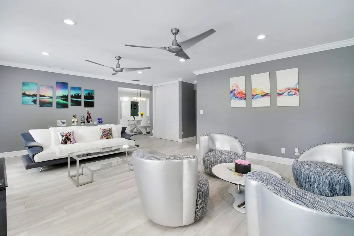 8552 Thousand Pines Circle, West Palm Beach, FL – photo 2