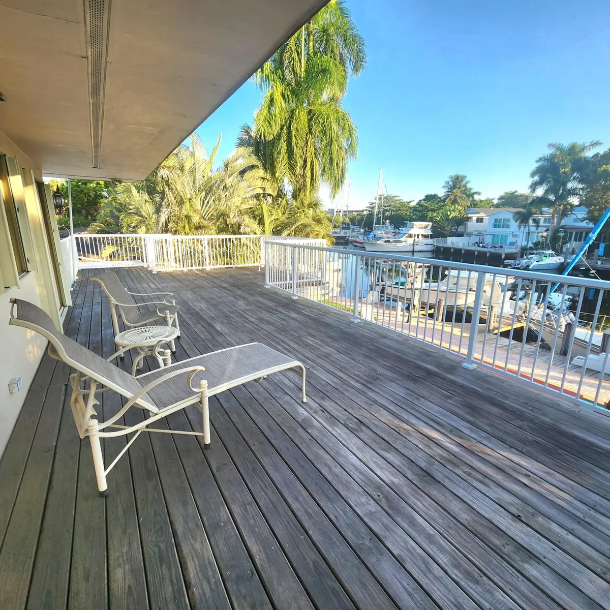 2d floor deck at 1709 W LAS OLAS Boulevard, Fort Lauderdale