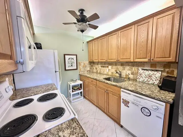 Kitchen at 1041 Guilford C, Boca Raton