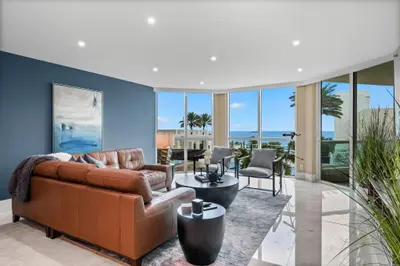 101 S Fort Lauderdale Beach Boulevard 702, Fort Lauderdale – Condominium for sale