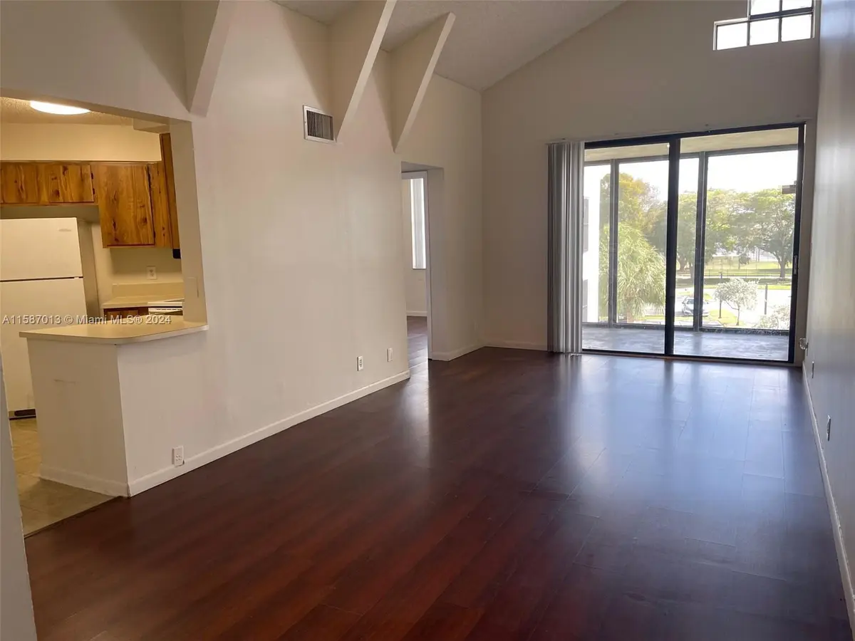 210 Lake Pic 1 at 212 Lake Pointe Drive 313, Oakland Park