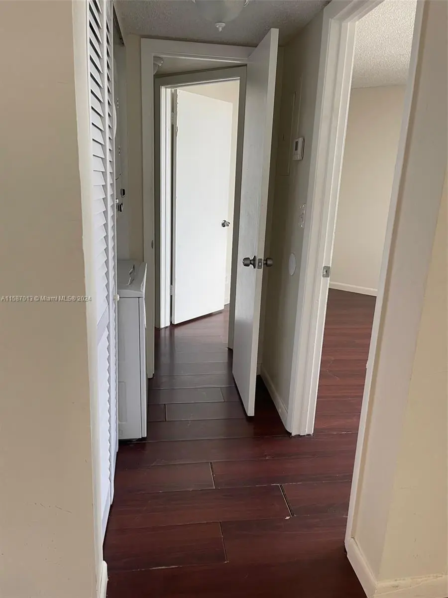 210 Lake Pic 6 at 212 Lake Pointe Drive 313, Oakland Park