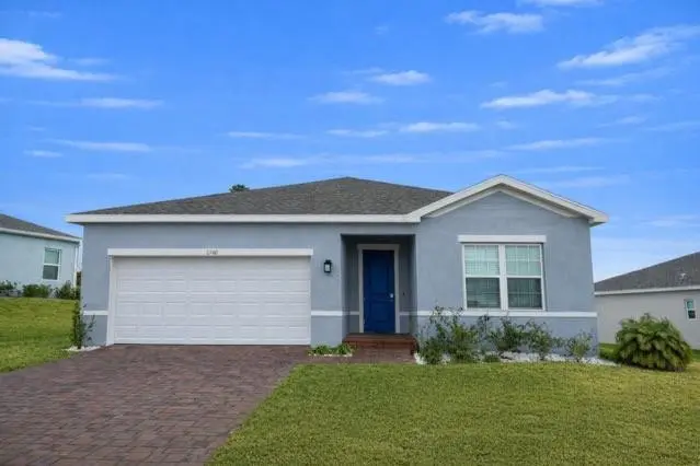 Front of home at 6740 RUMINE Circle, Vero Beach