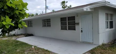 651 NE 46TH Court, Oakland Park – Apartment for rent