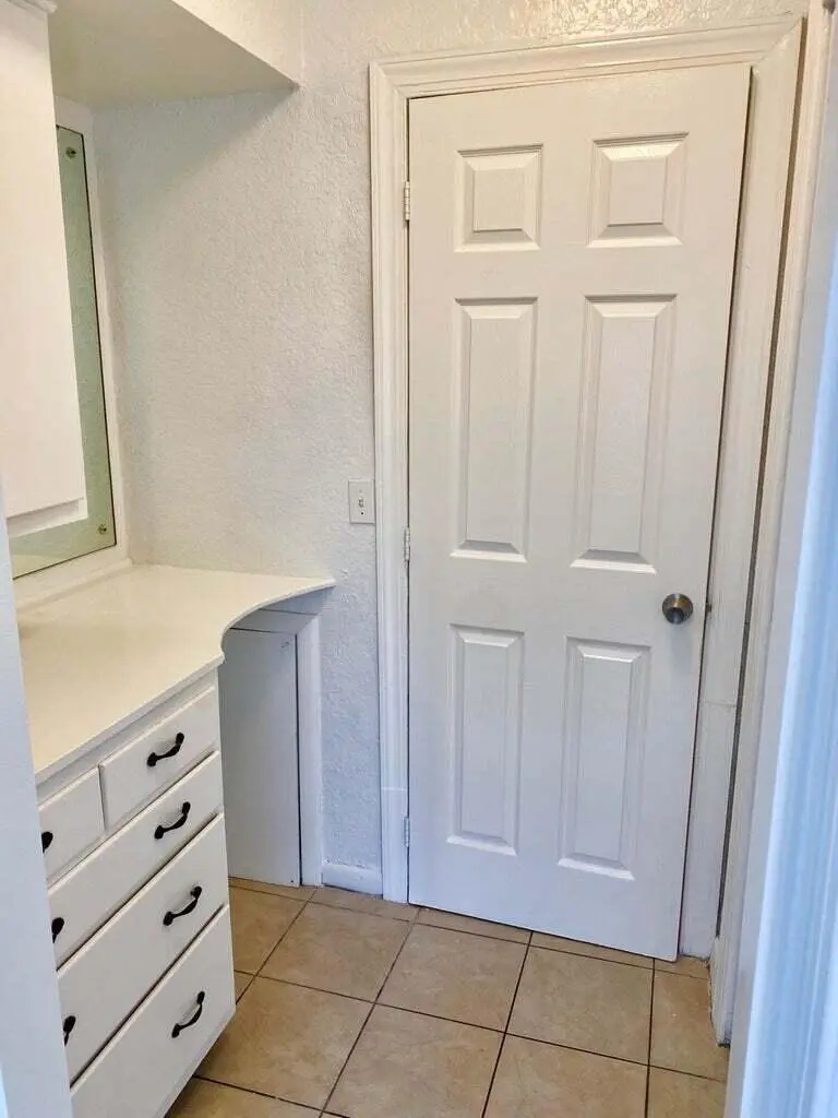 20230920001517847643000000-o at 101 S GOLFVIEW Road 8, Lake Worth Beach