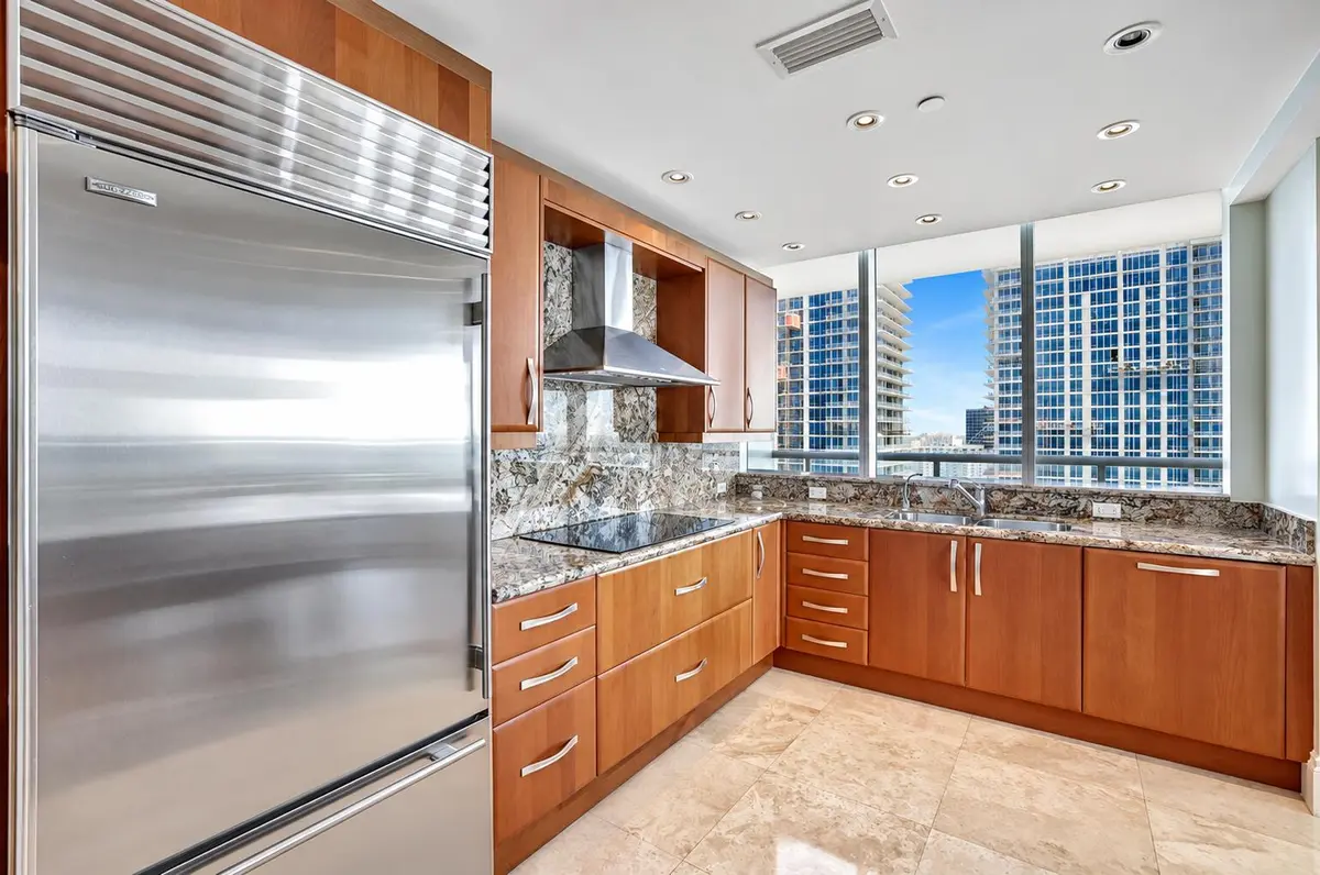 Oceanfront Kitchen at 1 N Fort Lauderdale Beach Boulevard 1801 / 1808, Fort Lauderdale
