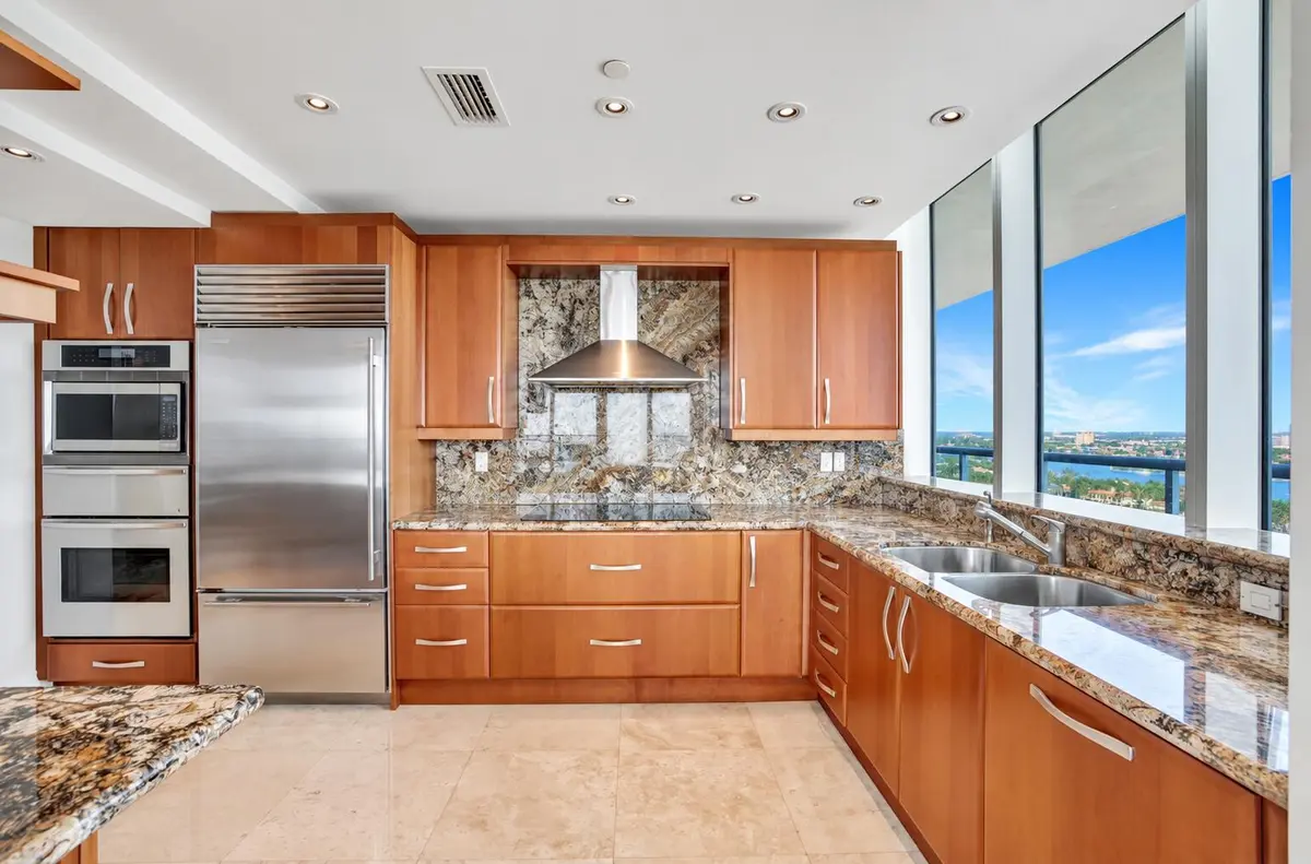 Oceanfront Kitchen at 1 N Fort Lauderdale Beach Boulevard 1801 / 1808, Fort Lauderdale