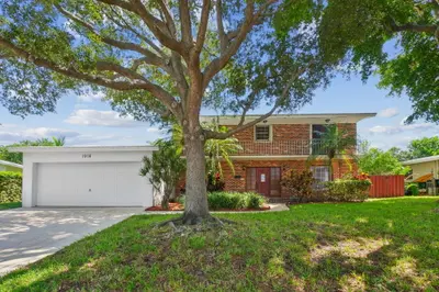 1916 HARBOURVIEW Drive, Fort Lauderdale – Single Family Residence for sale