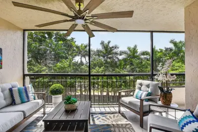 6320 Boca Del Mar Drive 304, Boca Raton – Condominium for sale