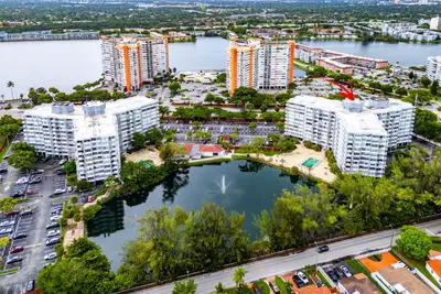 1300 NE Miami Gardens Drive 308E, Miami – Condominium for sale