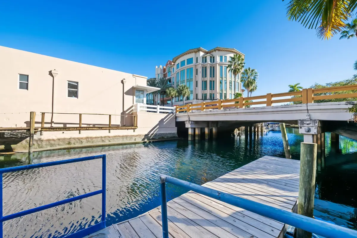 Photo 7 at 1103 E LAS OLAS Boulevard, Fort Lauderdale