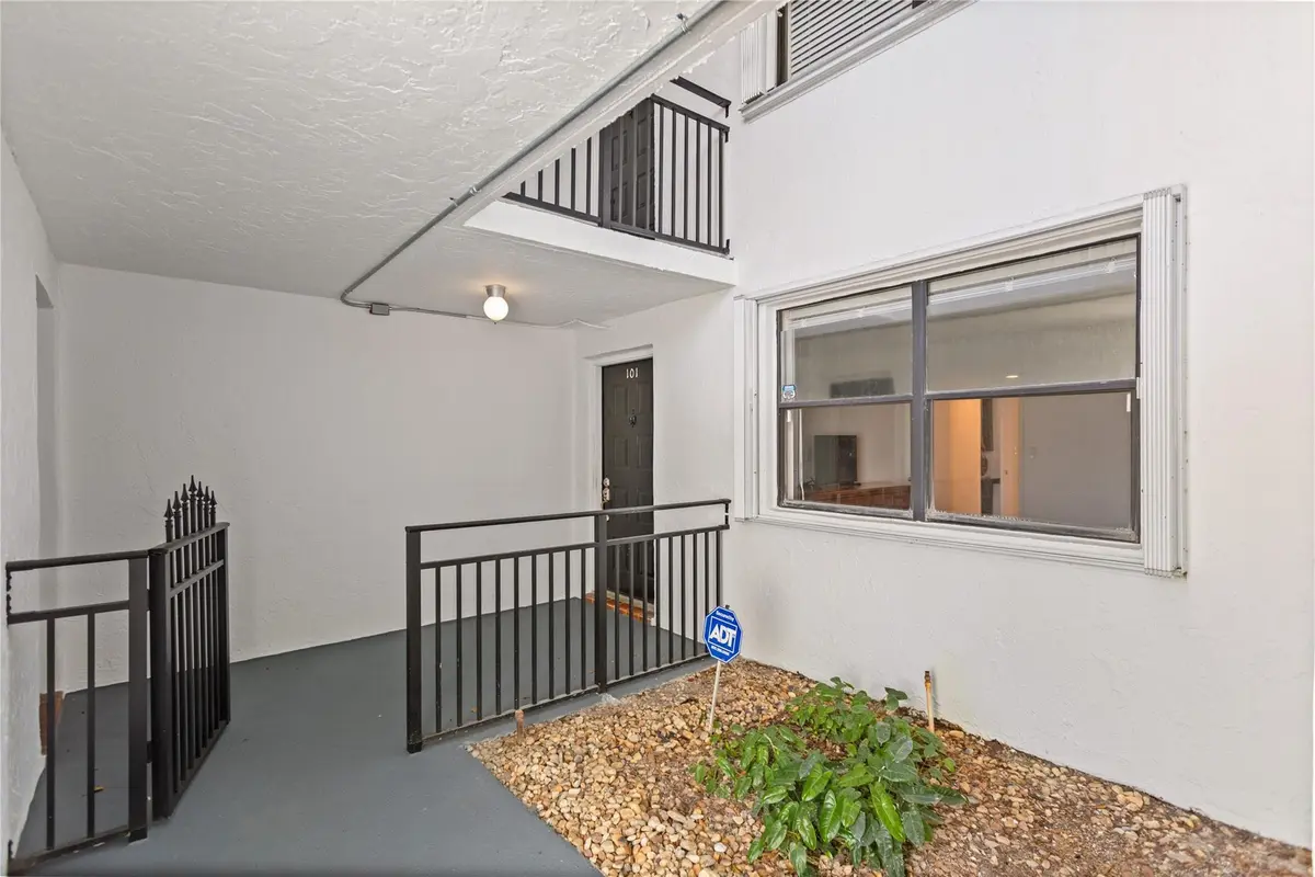 Photo 5 at 16051 Blatt Boulevard 101, Weston