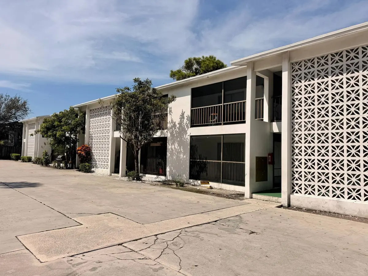 1.12 at 1741 3rd Avenue, Lake Worth Beach