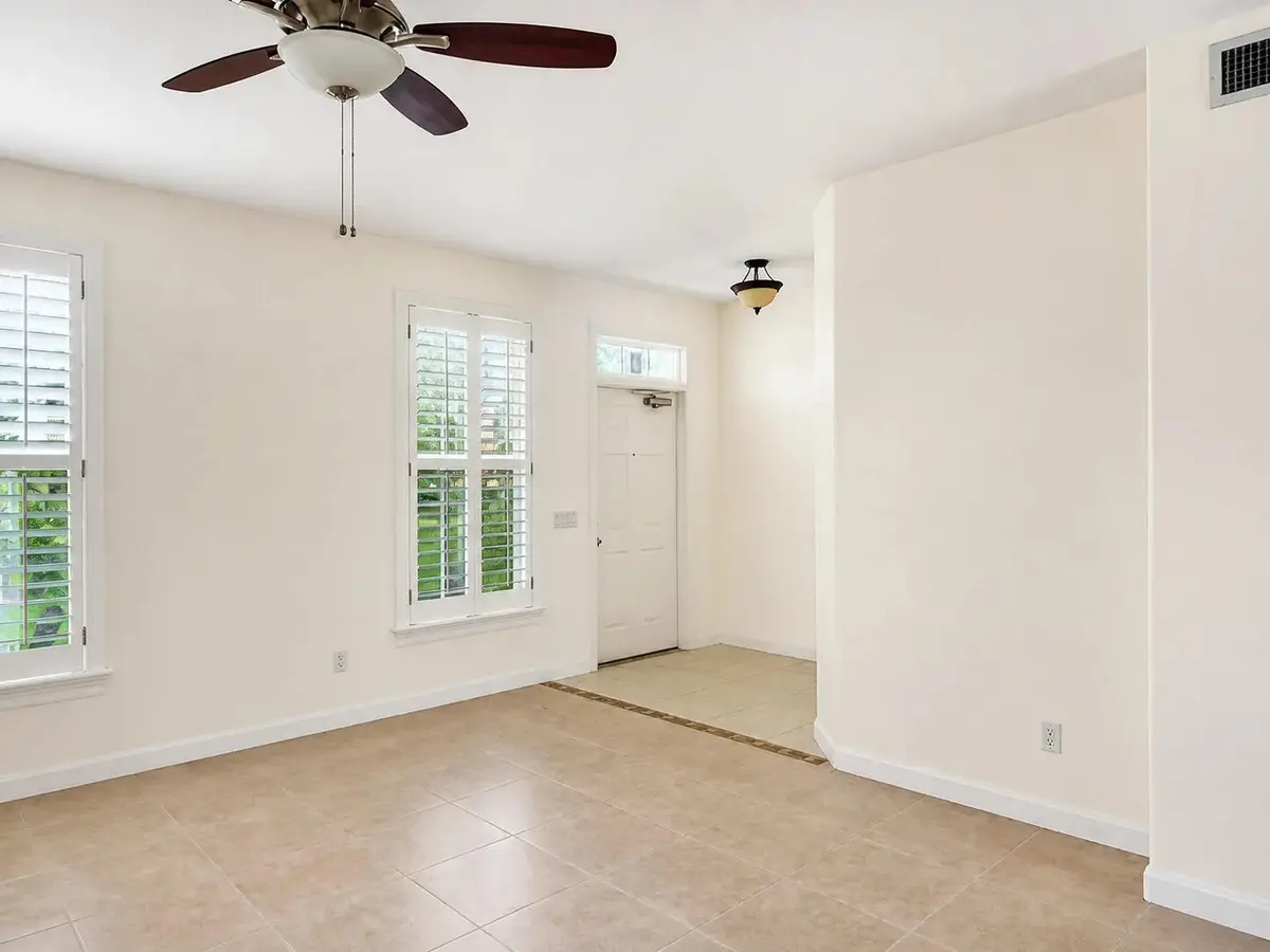 Entry at 109 ASHLEY Court, Jupiter