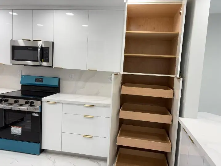 Kitchen at 700 S Hollybrook Drive 207, Pembroke Pines