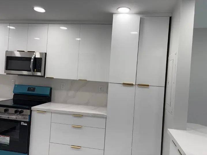 Kitchen at 700 S Hollybrook Drive 207, Pembroke Pines