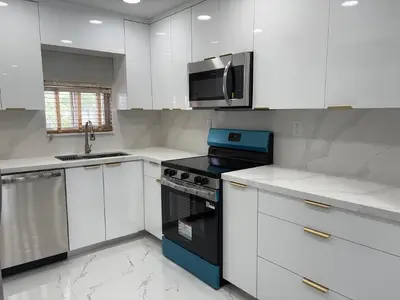 700 S Hollybrook Drive 207, Pembroke Pines – Condominium for sale