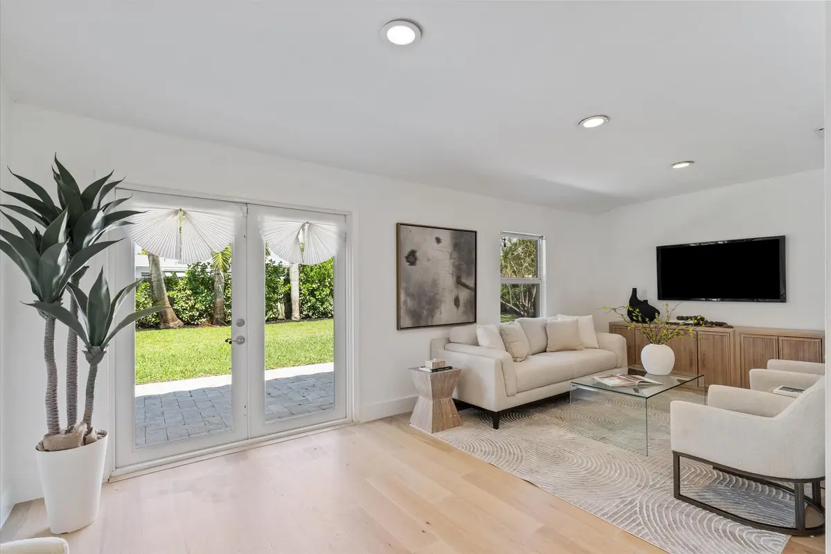 Living Room at 4461 NE 19TH Avenue, Oakland Park