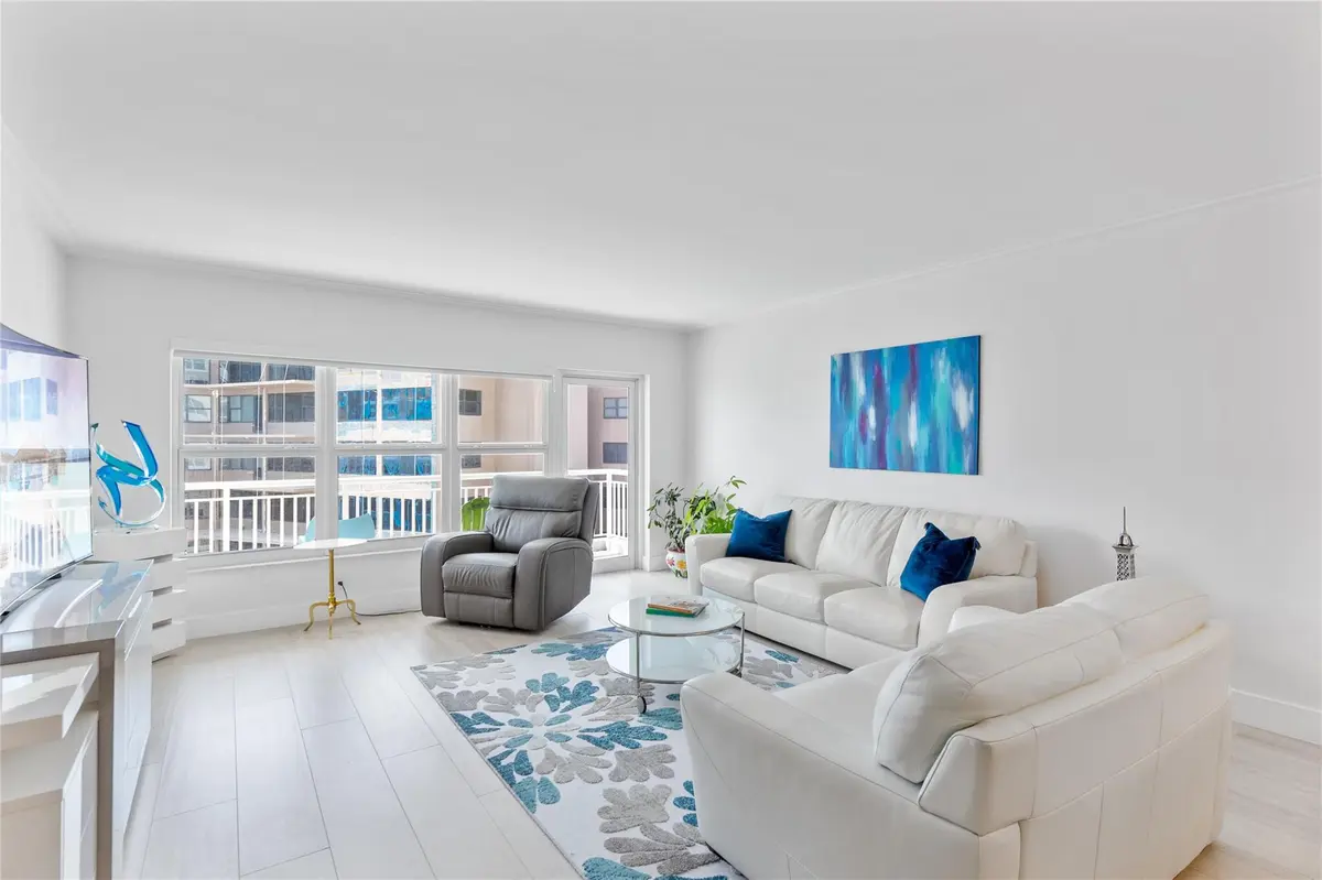 Photo 2 at 3850 GALT OCEAN Drive 1504, Fort Lauderdale