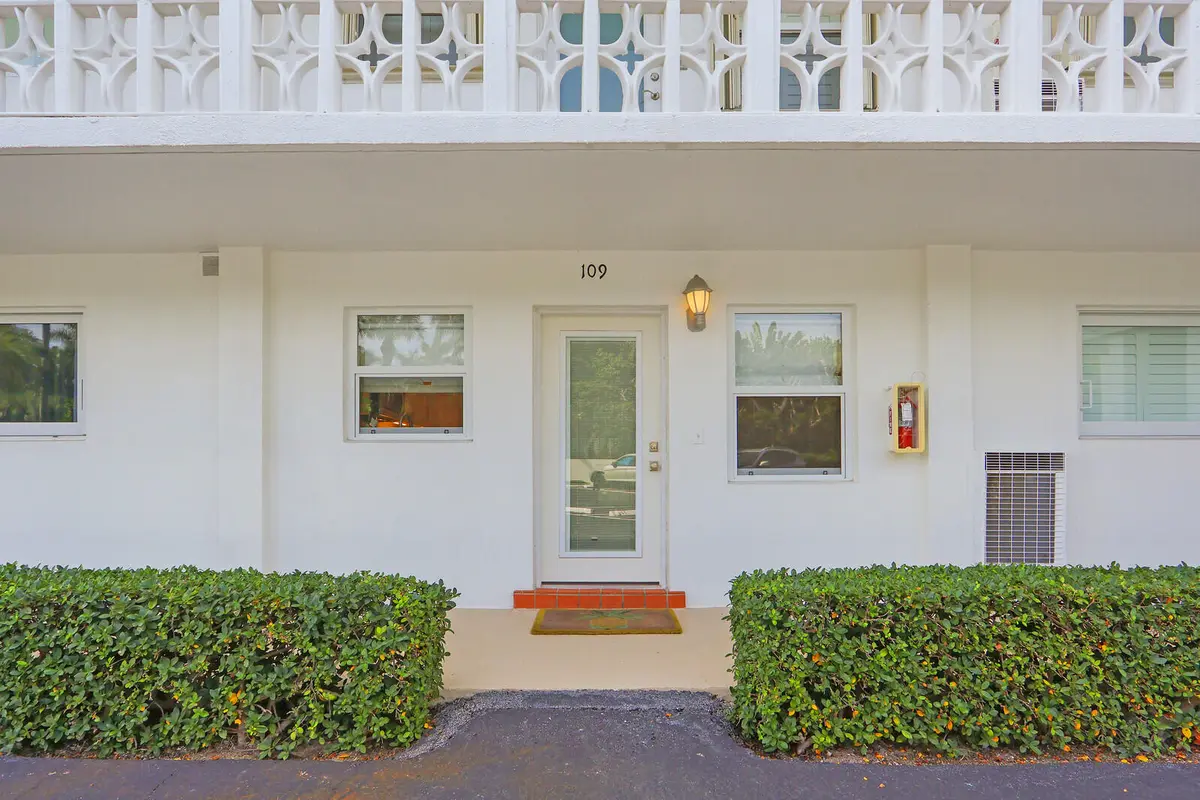 03_Image_3_mls at 139 Sunrise Avenue 1090, Palm Beach