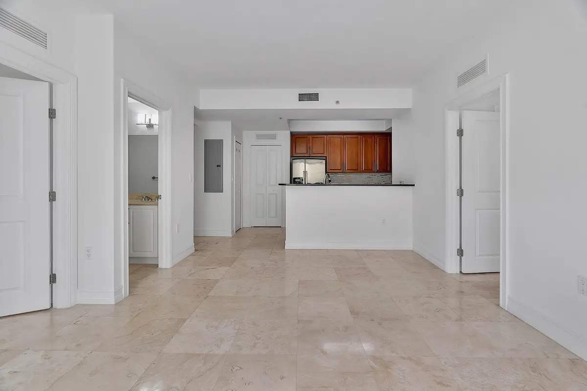26-web-or-mls-403 - 027 at 1650 GALIANO Street 403, Coral Gables