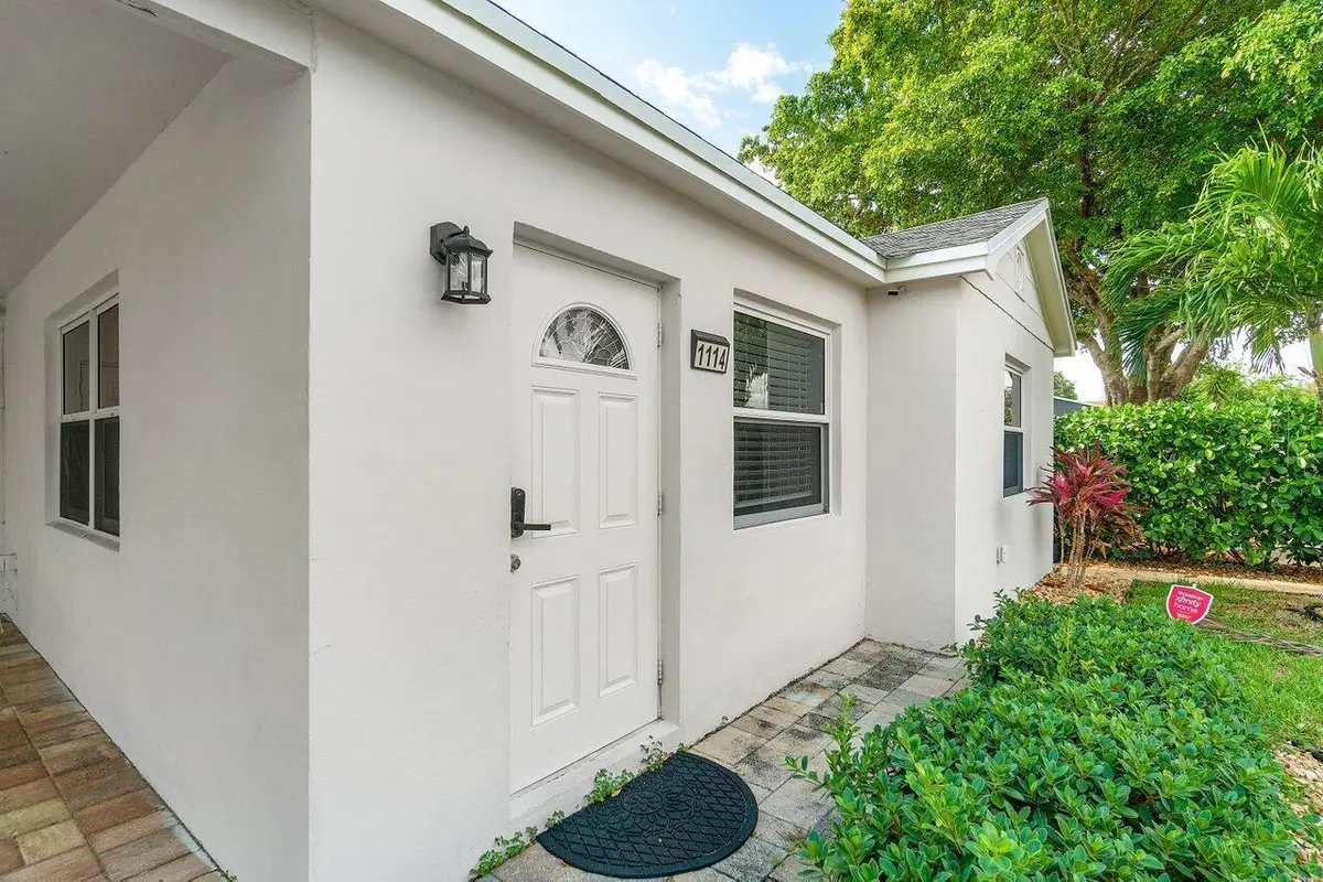 20230525022117711242000000-o at 1114 S M Street, Lake Worth Beach