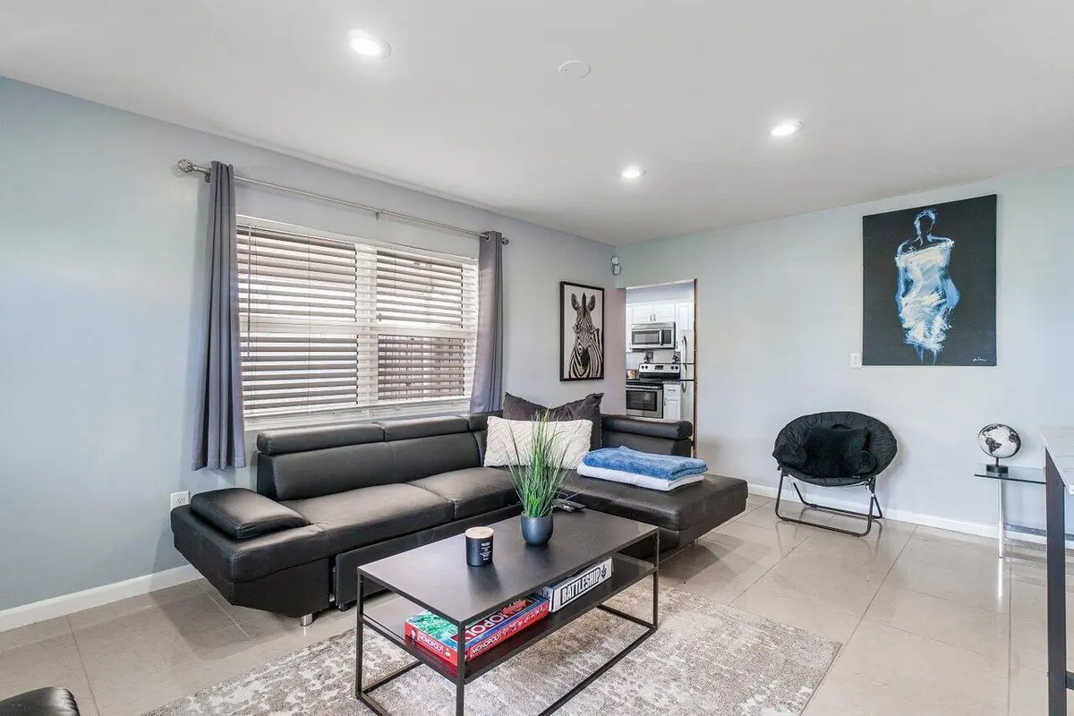 20230525022134865035000000-o at 1114 S M Street, Lake Worth Beach