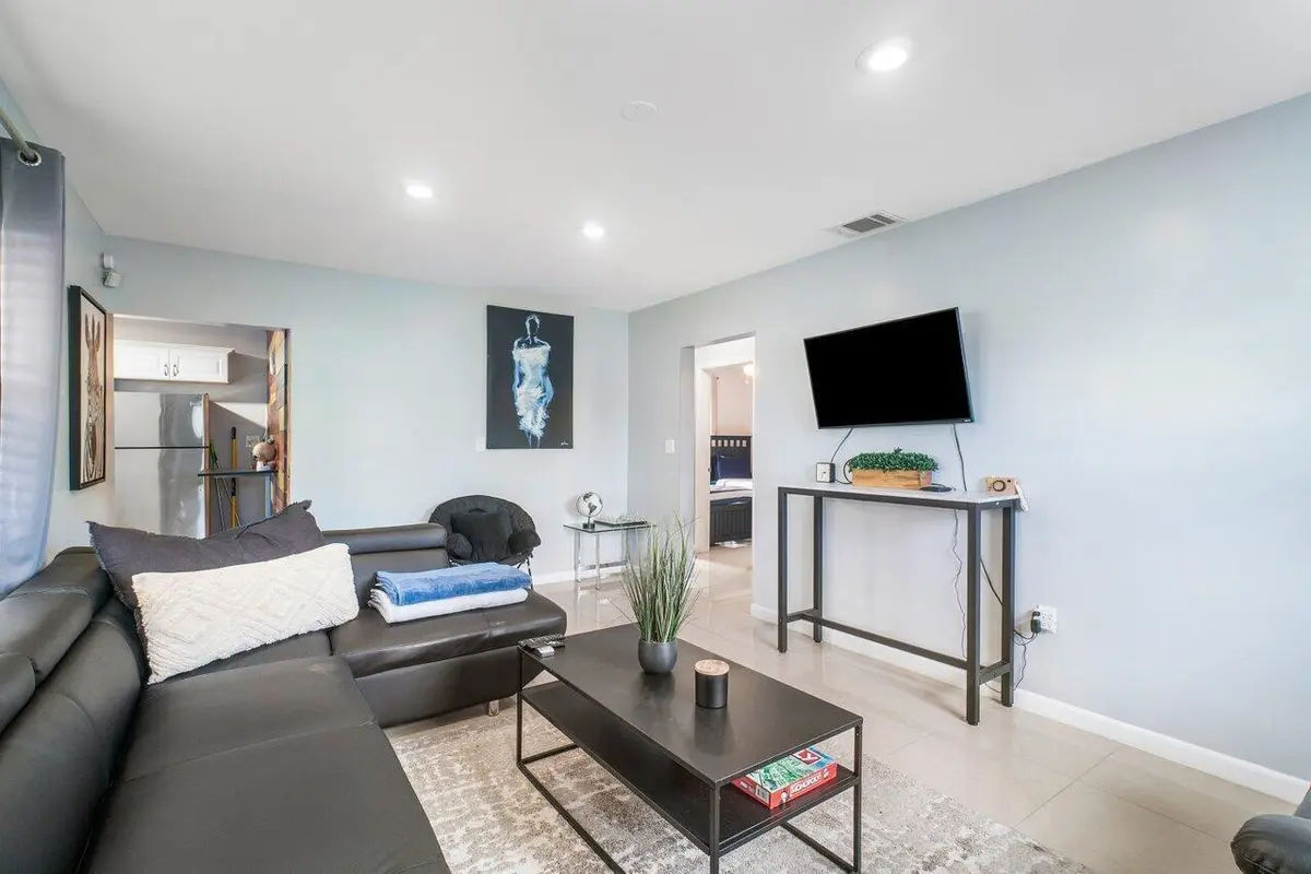 20230525022143641917000000-o at 1114 S M Street, Lake Worth Beach