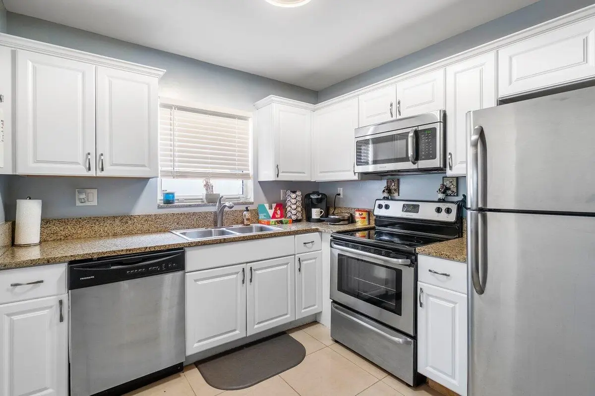 20230525022152419715000000-o at 1114 S M Street, Lake Worth Beach