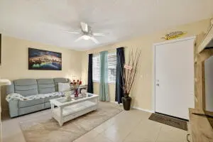 23 LAKE VISTA Trail 204, Port St. Lucie – Condominium for rent