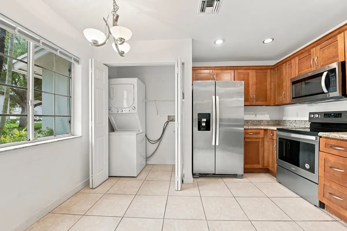 6__dsc9444 at 4441 SW 11th Place, Deerfield Beach