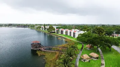 112 LAKE EMERALD Drive 203, Oakland Park – Condominium for sale