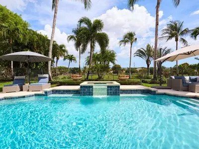 3700 Embassy Drive, West Palm Beach – Single Family Residence for sale